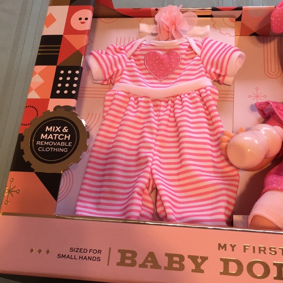 F.A.O. SCHWARZ My first Baby Doll 7 Piece set NEW Soft skin Clothes & headbands - Picture 3 of 4